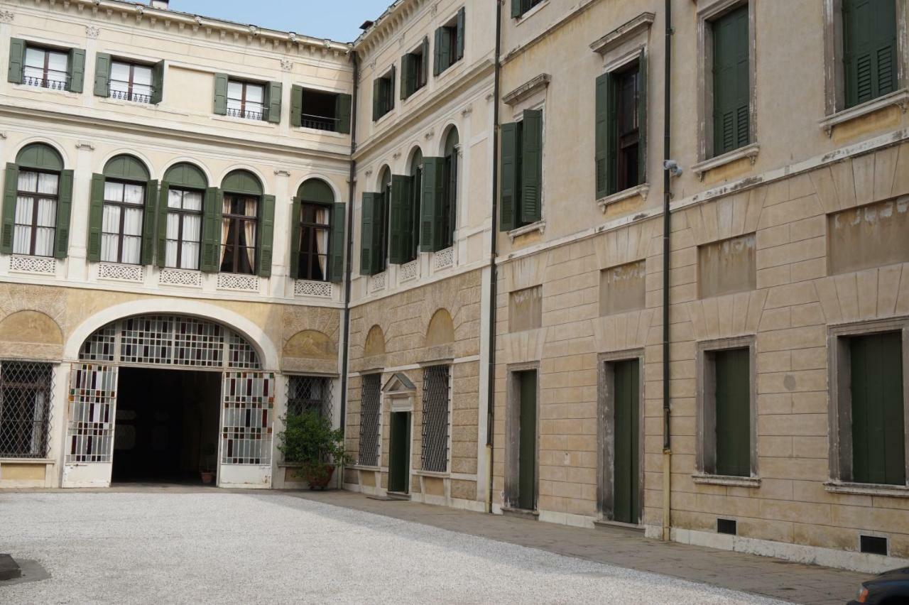 Palazzo Mantua Benavides Suites & Apartments Pádua Exterior foto